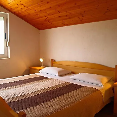 With Parking Space Preko, Ugljan - 20853